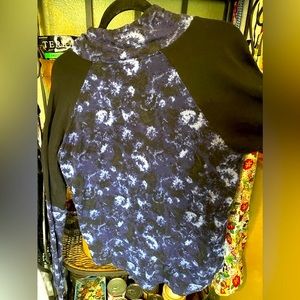 MOVE brand pajama set